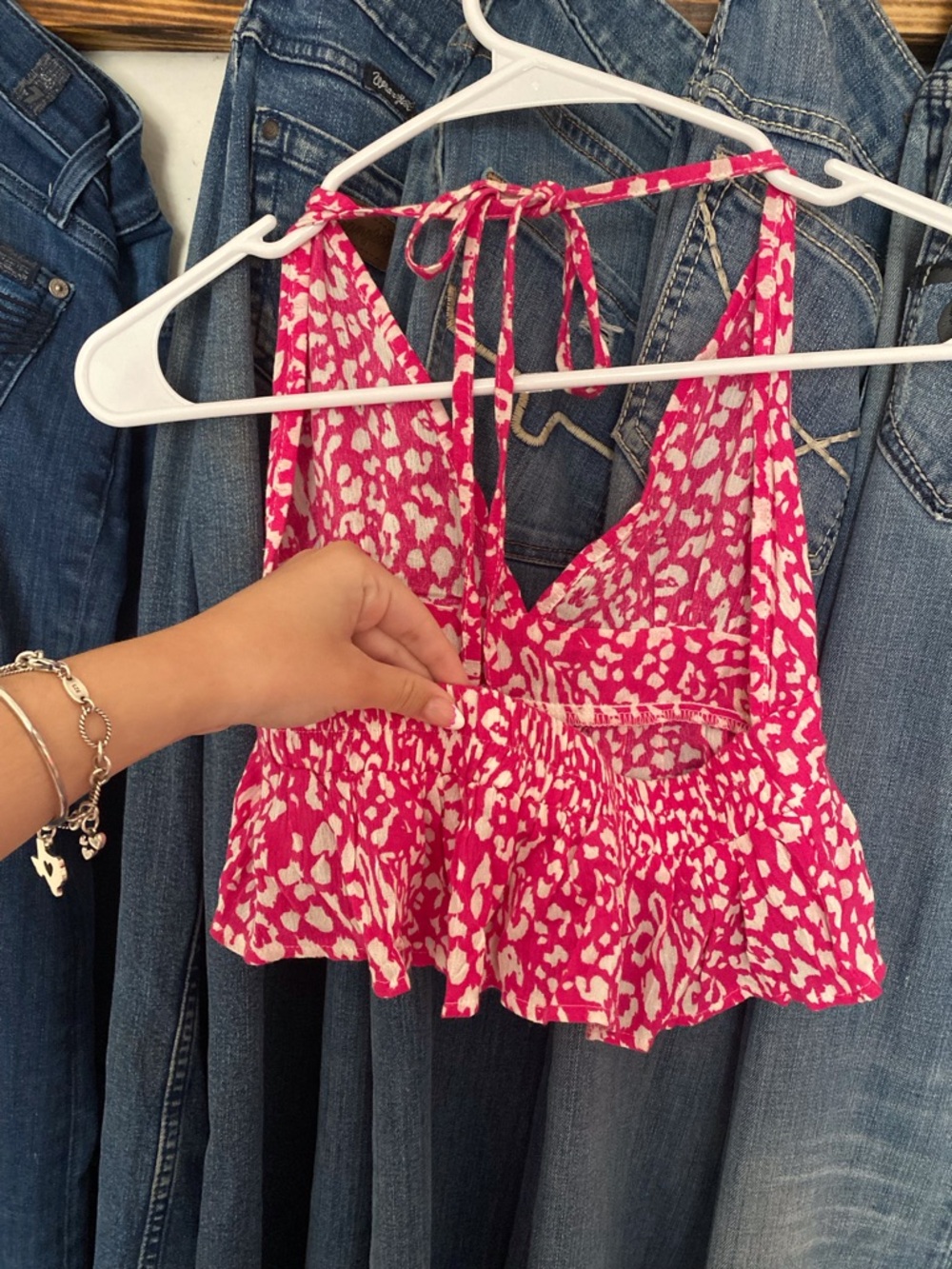 Pink Leopard Print Ruffle Halter Crop Top - Picture 2 of 4